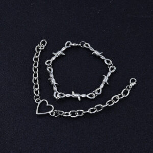 Wholesale Vintage Gothic Hip Hop Unisex Antique Silver Heart Bracelet Chic Stackable Layered Jewelry Fashion Accessory For Gift And Boutique Resale