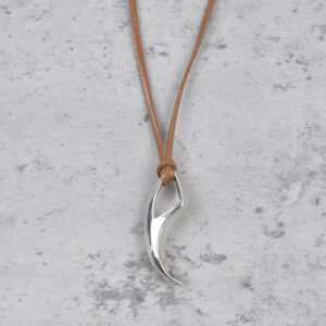 Wolf tooth pendant necklace