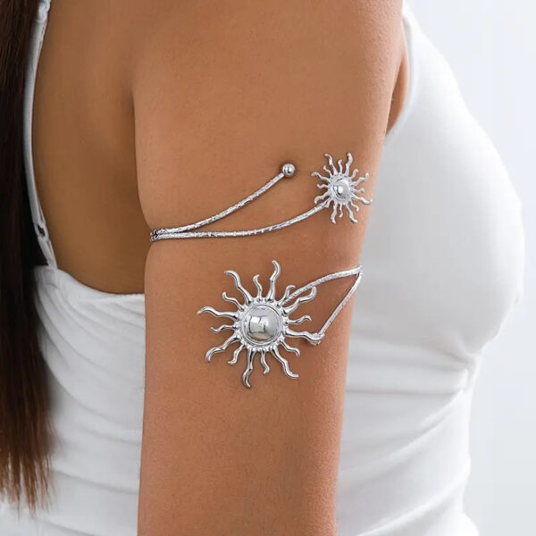 oly-98566ced60110fd4c3bed49a5aae6e65 Wholesale Stylish Vintage Sunflower Electroplated Metal Open Bangle Adjustable Women S Bracelet Boutique Resale Jewelry Accessory