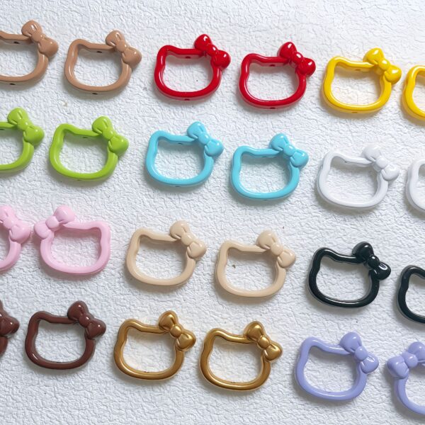 oly-986343cdfc4b5ac7134c1df5b5a036f4 Wholesale Modern Cat Face Acrylic Beads Light Purple Baked Enamel Finish for DIY Phone Chain Keychain Bag CharmOLY Exclusive