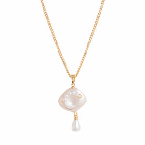 Pink pearl necklace