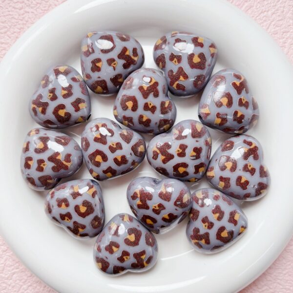 oly-98d8185c41806109a1473aa031940d11 Wholesale Trendy Leopard Print Heart Acrylic Loose Beads for DIY Phone Strap Bag Charm Jewelry Making