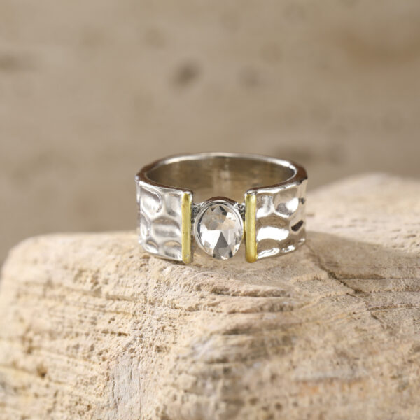 oly-99e4edde46d09002dbdf8642126d1975 Wholesale Geometric Hollow Out Vintage Tone Zircon Ring Stylish Fashion Accessory Gift Boutique Resale