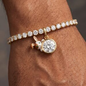 Mouthless Folded Ear Rabbit Round Diamond Bracelet