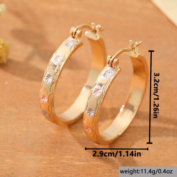 Wholesale Zinc Alloy Geometric Statement Earrings Tri Color Textured Design Fashion Accessory For Everyday Wear Boutique Resale