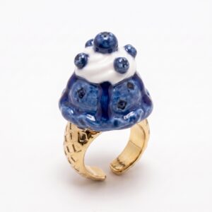 Blueberry cream ice cream ring