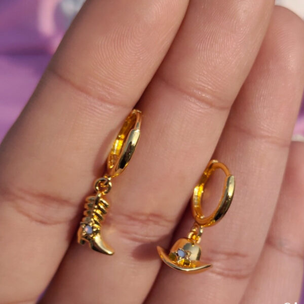 oly-a4b9d0fb5999a9b920458f013d228696 Wholesale Cowboy Boot Hat Pendant Electroplating Copper Earrings Silver Tone Trendy Fashion Jewelry Accessory For Party Gift Boutique Resale