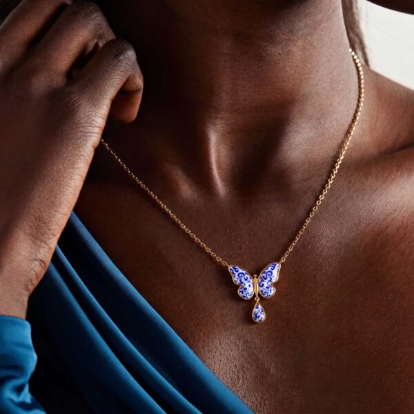 oly-a6425a1e3ae4505b9c925ad5f1e4a3d5 Wholesale Stylish Stainless Steel Blue Porcelain Star Moon Drop Pendant Necklace Electroplated Finish Boutique Resale Jewelry Accessory
