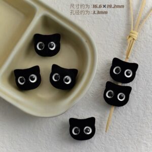05-black and white eyes / See picture for size (sold by piece)