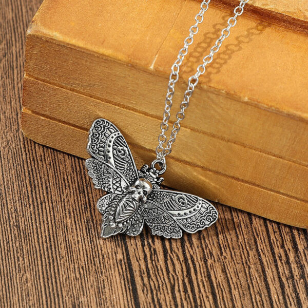 oly-a9a53f216e110d02cfb8afe494a05135 Wholesale Vintage Bohemian Turquoise Butterfly Necklace Zinc Alloy Layering Jewelry Casual Sweater Chain For Everyday Wear