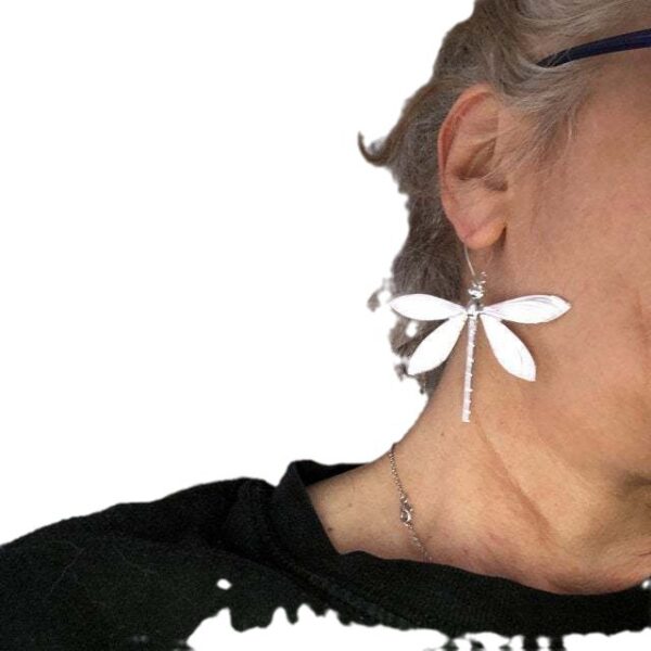 Wholesale Retro Dragonfly Earrings For Women Stylish Silver Alloy Electroplated Jewelry Party Wear Fashion Accessory