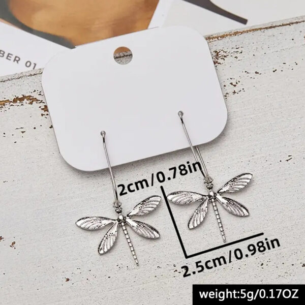 Wholesale Retro Dragonfly Earrings For Women Stylish Silver Alloy Electroplated Jewelry Party Wear Fashion Accessory