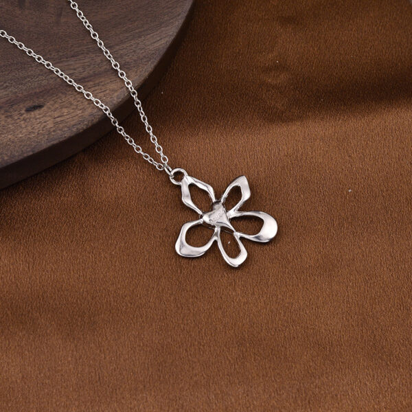 Wholesale Vintage Elegant Flower Design Women S Earring And Necklace Set Zinc Alloy Jewelry Party Gift