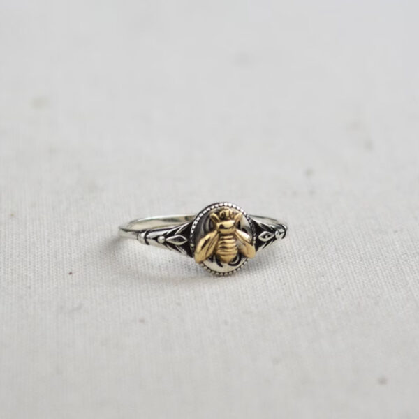 Wholesale Distressed Alloy Electroplated Vintage Bohemian Two Tone Honey Ring Women S Fashion Jewelry Gift