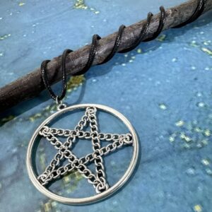 oly-ad15d8b96d9623e0b75eaac17c3dcd8e Wholesale Gothic Round Hollow Star Pendant Necklace Hip Hop Punk Style Ancient Silver Zinc Alloy Fashion Jewelry Accessory Gift Boutique Resale