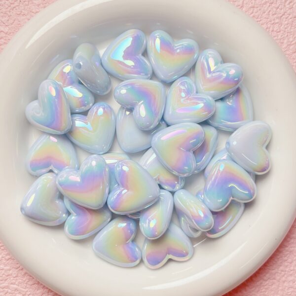 Wholesale Stylish Cream Acrylic Heart Beads UV Color Plated for DIY Phone Strap Car Hanging Jewelry Making Accessory