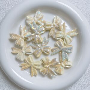 05-light yellow / Size is about 32*28mm, aperture is about 2.9mm