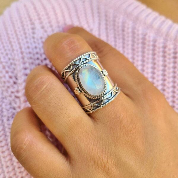 oly-b1754f38cca680d4698172c03f0d7095 Wholesale Bohemian Vintage Moonstone Ring Silver Geometric Mesh Party Gift Fashion Accessory
