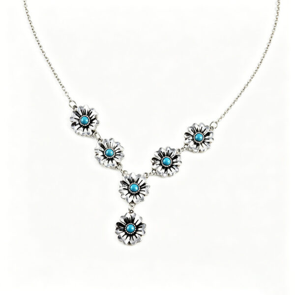 Wholesale Retro Turquoise Small Flower Pendant Collarbone Necklace Zinc Alloy Electroplated Chic Fashion Accessory