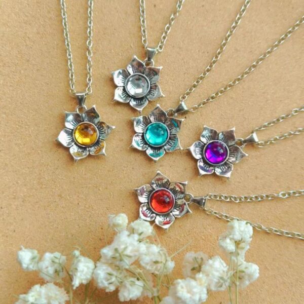 Wholesale Electroplated Zinc Alloy Retro Flower Necklace Earring Set Purple Jewelry Accessory For Boutique Resale