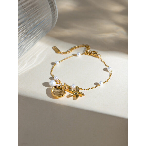 Wholesale Stainless Steel Gold Tone Pearl Chain Starfish Pendant Bracelet Trendy Ocean Jewelry Accessory For Women