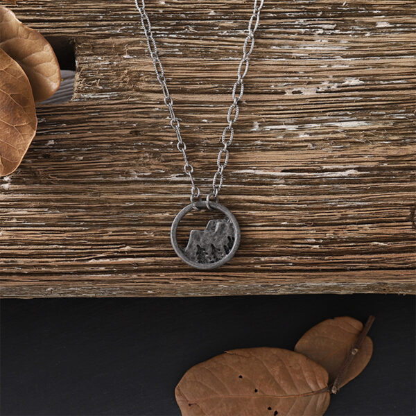Wholesale Trendy Hollow Pine Tree Mountain Pendant Necklace Ancient Silver Zinc Alloy Jewelry Accessory For Boutique Resale