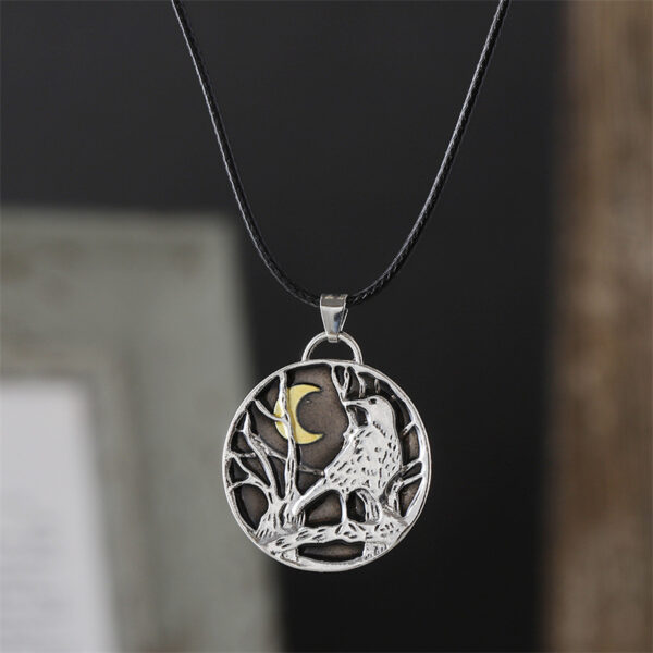 oly-b6b369c1498bbb8d1371d0bfa7039bfb Wholesale Retro Crow Moon Forest Necklace Ancient Silver Fashion Accessory Gift For Women Boutique