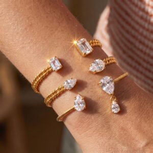 Wholesale Trendy Stainless Steel Open Twisted Bangle Bracelet With Geometric Zircon Versatile Fashion Jewelry Accessory For Commuting And Gift Giving