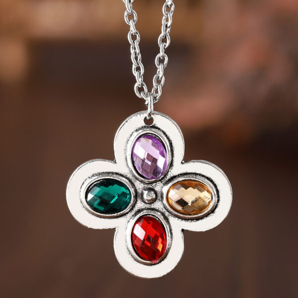 oly-b7b87fc217ab9a607b76e4c9ccf56a28 Wholesale Retro Ethnic Lucky Clover Pendant Necklace Zinc Alloy Ancient Silver Finish Colorful Zircon Jewelry Fashion Accessory For Boutique Resale