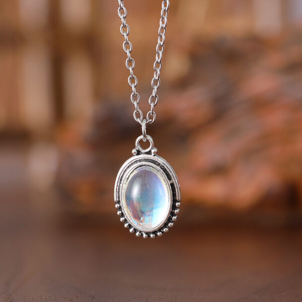 oly-bd271f7eb5c22af0034bfaa36c1e8de1 Wholesale Retro Oval Zircon Necklace Antique Silver Finish Dreamy Blue Pendant Casual Everyday Jewelry Accessory For Boutique Resale