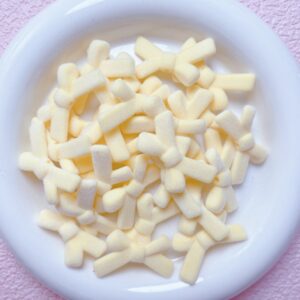 01-cream yellow / Size is about 34*18mm, hole diameter is about 1.9mm