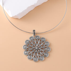 oly-bef687cec9b1270c616d20a1322fec26 Wholesale Ancient Silver Zinc Alloy Flower Pendant Choker Necklace Fashion Accessory For Gift Boutique Resale