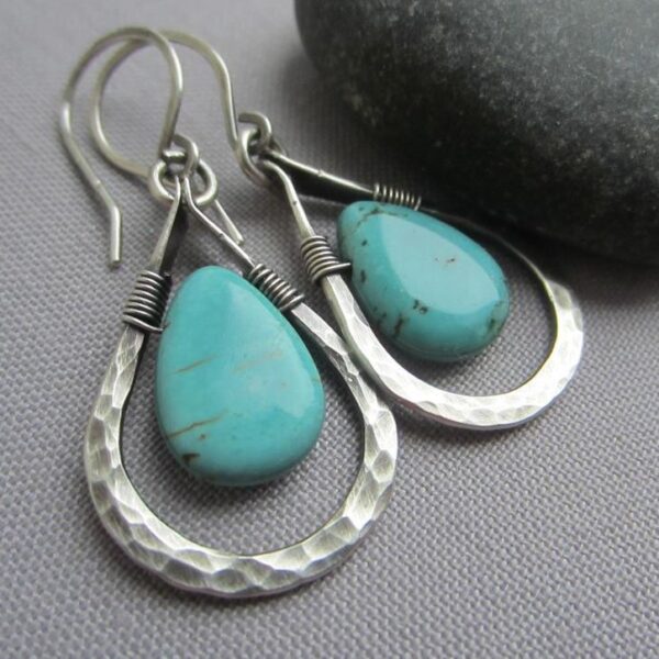oly-bface5b3407da1100058e67ef2d27edd Wholesale Silver Tone Retro Hammered Turquoise Drop Earrings Geometric Design Fashion Jewelry Accessory