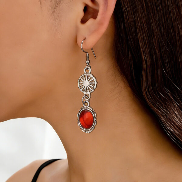 oly-c1384cd527904eefd52678f072f29f59 Wholesale Bohemian Carved Turquoise Pendant Earrings For Women Elegant Drop Earrings Fashion Party Jewelry Boutique