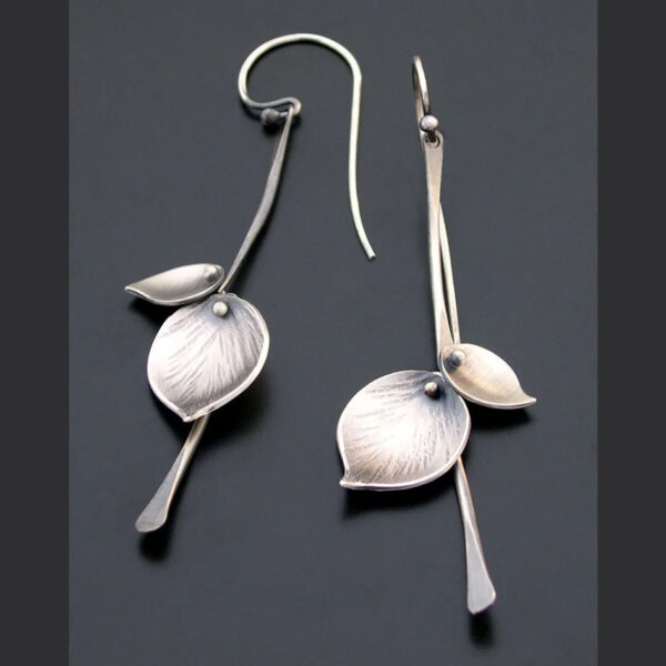 oly-c4174657332ac4e26d42ee34954f370d Wholesale Bohemian Leaf Earrings Ancient Silver Tone Metal Women S Fashion Jewelry Accessory For Daily Wear