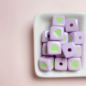 12-Baking Paint Purple Green Square / Size about 12*12mm, aperture about 3mm