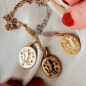 oly-c6ca7542d22863a8b1b1f21db7cdff73 Wholesale Hand Painted Two Tailed Cat Tarot Card Pendant Necklace In Titanium Steel Fashion Accessory