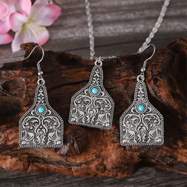 oly-c6efc9895e032f0b85fd0cc7958305a6 Wholesale Retro Turquoise Irregular Pendant Necklace Ancient Silver Finish Trendy Fashion Accessory For Daily Wear