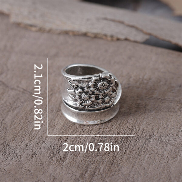 oly-c8b5b62078034ae80bc0f7f43fe3c34f Wholesale Retro Sunflower Flower Ring Vintage Adjustable Open Ring Zinc Alloy Everyday Jewelry Accessory