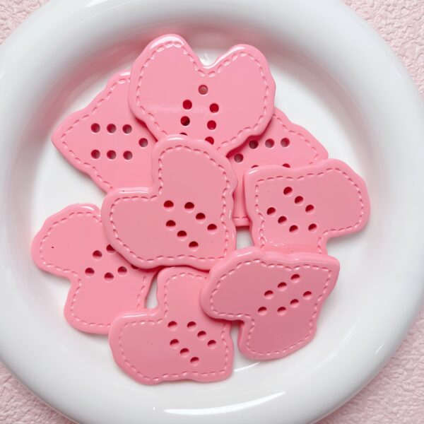 Wholesale Acrylic Painted Heart Shape Beads for DIY Phone Charm Keychain Bag Charm Jewelry Making
