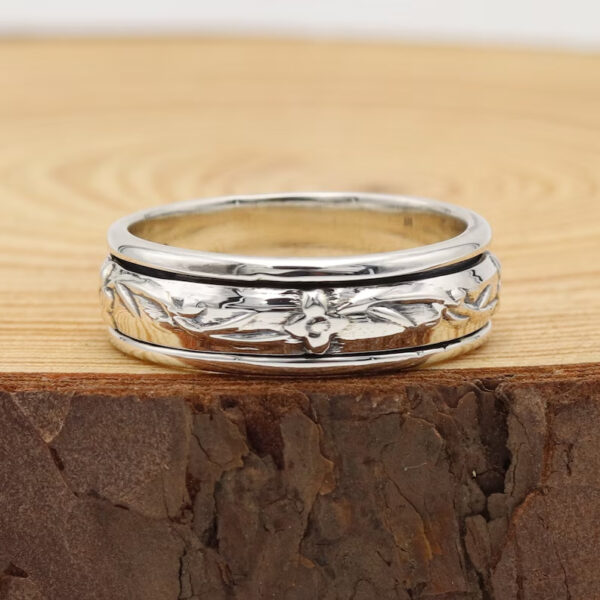 Wholesale Retro Bohemian Carved Flower Wide Band Ring For Women Fashion Jewelry Accessory Gift