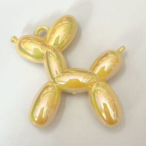 08# dazzling yellow / The size is about 45*46mm, the thickness is about 13mm, and the aperture is about 3.5mm (sold by unit)