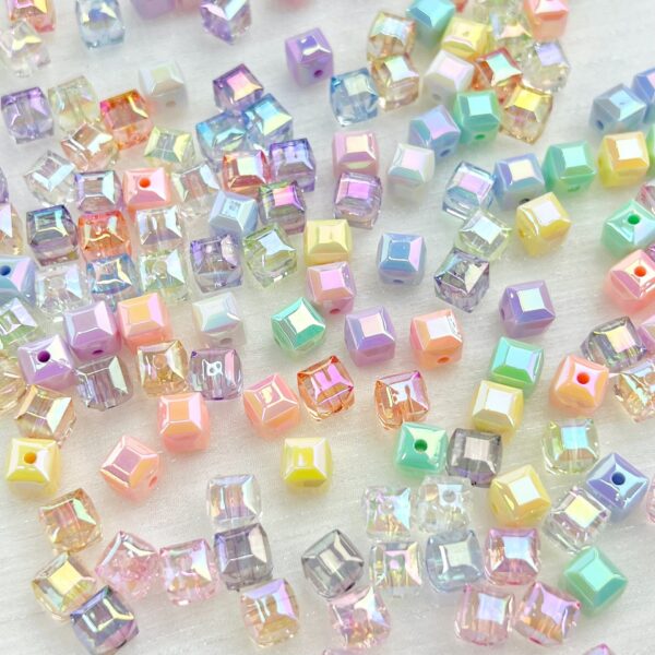 oly-cc2f14c93e6ce2a5d1cdd04e80b58062 Wholesale Stylish Prismatic Acrylic Loose Beads UV Coated High Transparency 8mm Square Beads for DIY Jewelry Bracelet Necklace Making Gift Party Craft