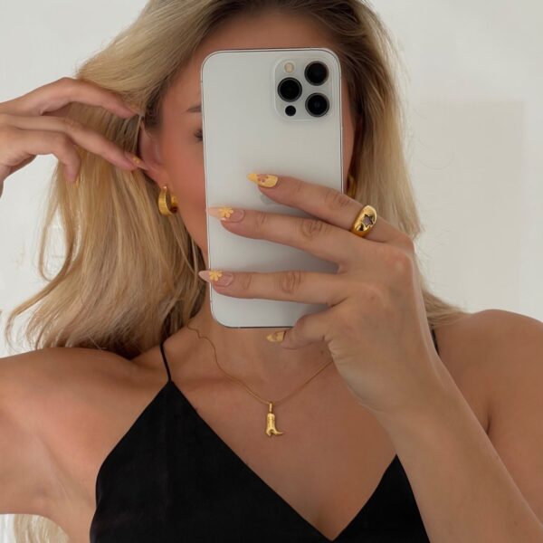 oly-cd018ce0a1a228881ade48e2cef64829 Wholesale Retro Cowboy Boot Pendant Necklace Stylish Electroplating Copper Fashion Accessory For Gift And Resale
