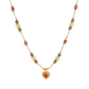 Red heart-shaped beaded necklace (short version)