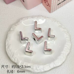 L / Sold by piece