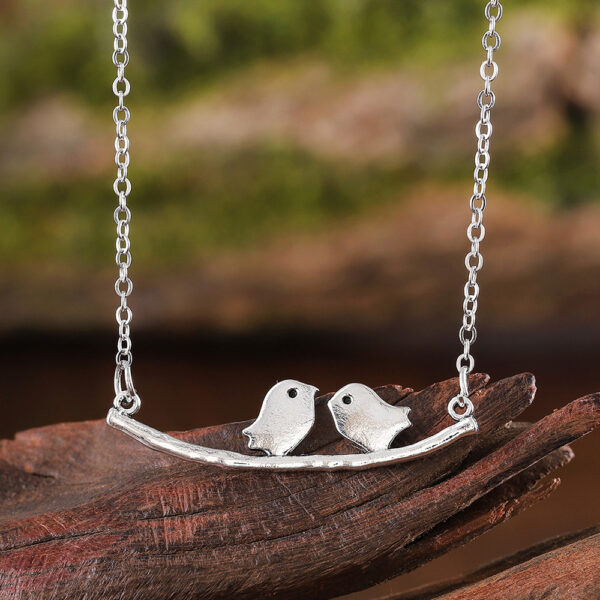 Wholesale Zinc Alloy Love Bird Pendant Earrings And Necklace Set Retro Minimalist Jewelry For Party And Daily Wear