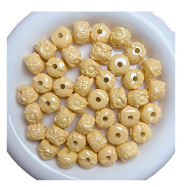Wholesale Acrylic Baking Lacquer 3D Carved Chinese Style Lion Beads for DIY Jewelry Making