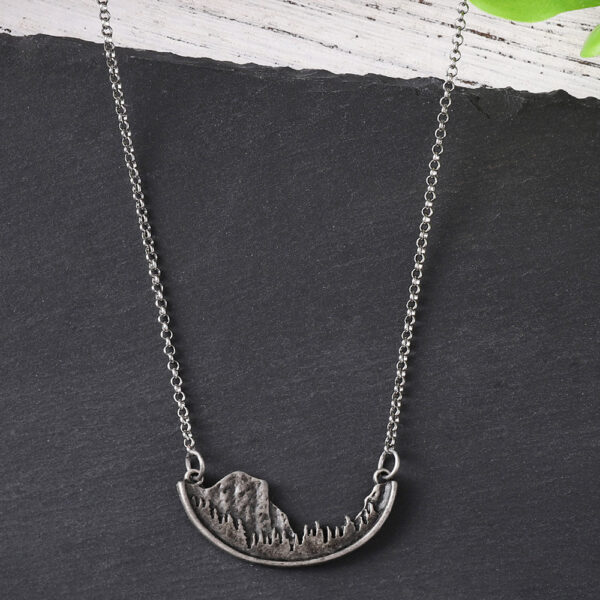 oly-d37ad85120dd1bd57bfceb193dbb6f09 Wholesale Vintage Irregular Oval Pendant Necklace Antique Silver Mountain Design Zinc Alloy Fashion Jewelry Accessory