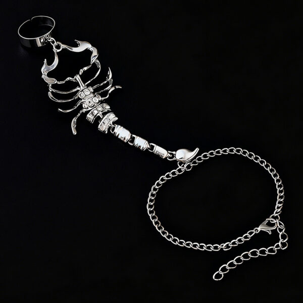 oly-d52a1c6951e906fa525d4b8b6e7782d3 Wholesale Electroplated Zinc Alloy Punk Bracelet Ring Stylish Unisex Hand Jewelry Accessory For Everyday Wear